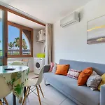 Διαμέρισμα Sunny Escape, Parque Santiago 2 *